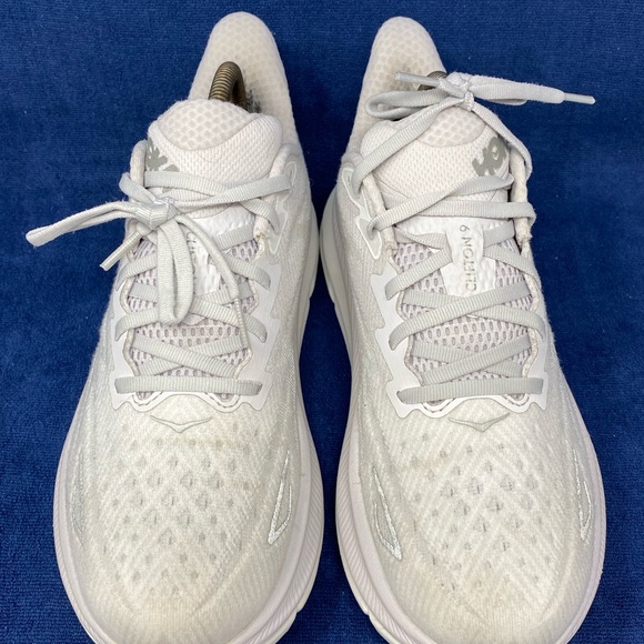 Women Size 10B Hoka One One Clifton 9 Triple White Shoe Sneaker 1127896 WWH - Picture 4 of 11